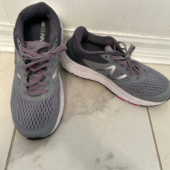 New Balance Shoes - NwOT New Balance Grey Runners